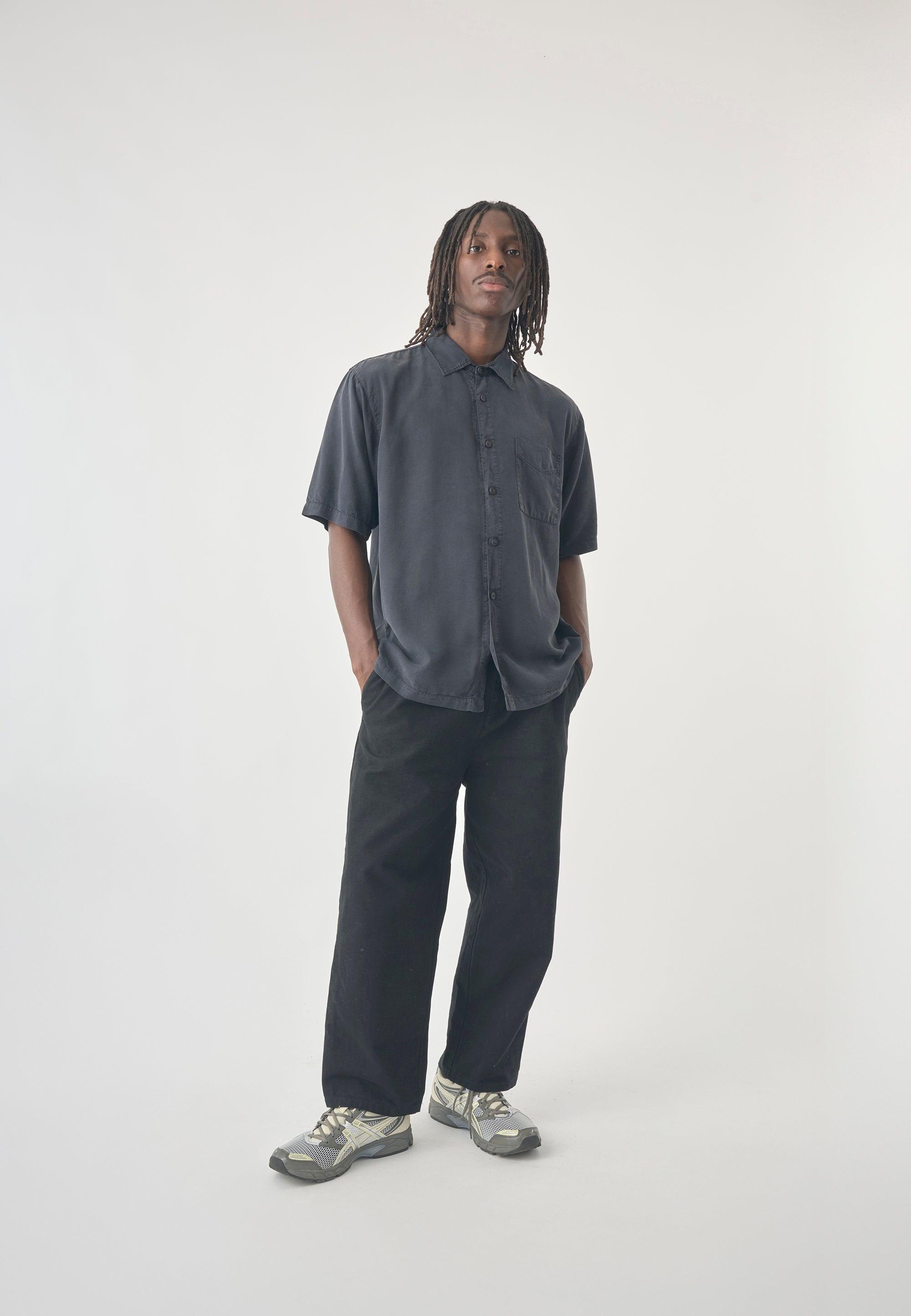 Cleptomanicx Blue Graphite Oversized Easy Shirt Kurzarm Hemd Herren grau